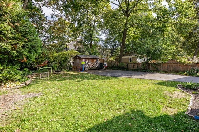 property at 90 Dartmouth St