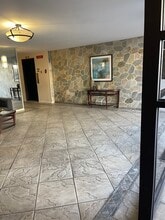 2175 S Beverly Glen Blvd, Unit 308 in Los Angeles, CA - Building Photo - Building Photo