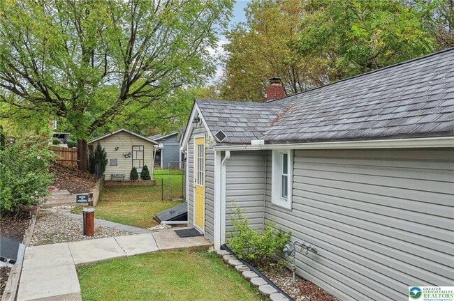 property at 3205 Washington St