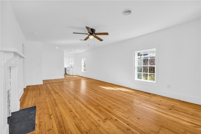 property at 731 E Main St