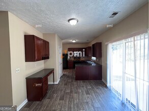 7151 Flagstone Pl in Union City, GA - Building Photo - Building Photo