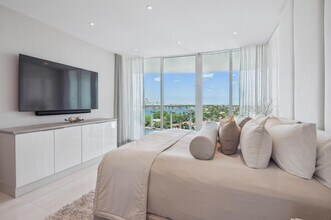 2241 SE 17th St in Fort Lauderdale, FL - Building Photo - Building Photo