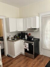 145 Highland Ave, Unit 3 in Somerville, MA - Foto de edificio - Building Photo