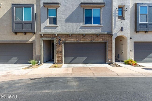 7320 E Vista Bonita Dr in Scottsdale, AZ - Foto de edificio - Building Photo