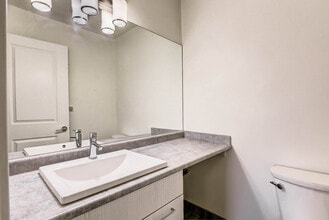 Primrose Lane Apartments in Edmonton, AB - Building Photo - Building Photo