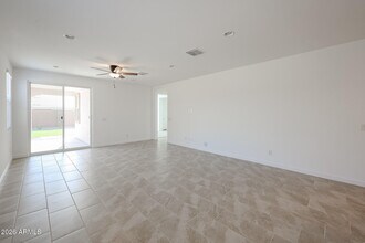 17363 W Gray Fox Trl in Surprise, AZ - Building Photo - Building Photo