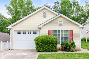 1028 Abercorn Way in Douglasville, GA - Building Photo