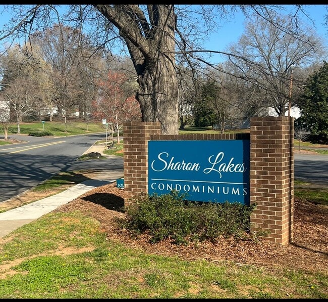 property at 2025 Harvest Ln