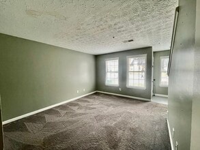 2337 Wellington Cir in Lithonia, GA - Building Photo - Building Photo