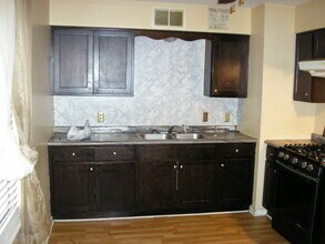 804 W Town Ct in Bowling Green, KY - Building Photo - Building Photo