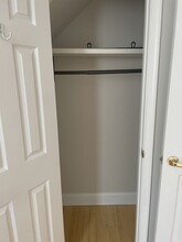 550 Hobart Plz NW, Unit 1 in Washington, DC - Building Photo - Building Photo