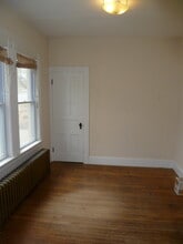 129 Grandview St, Unit 129 in Bennington, VT - Foto de edificio - Building Photo