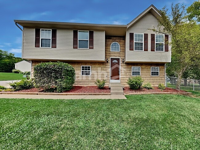 property at 117 Ridgewood Dr
