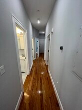 29 Alpine St, Unit 1 in Somerville, MA - Building Photo - Building Photo
