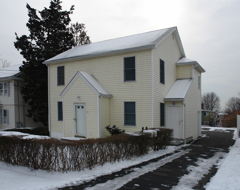 48 Congress St in Stamford, CT - Building Photo