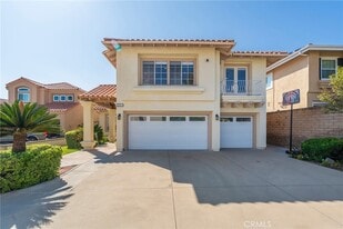 2141 Palermo in Tustin, CA - Building Photo