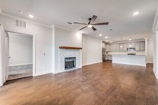 651 North Watters Road, Unit 8402 in Allen, TX - Building Photo