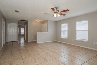 7939 Cherry Blossom Dr S in Jacksonville, FL - Building Photo - Building Photo