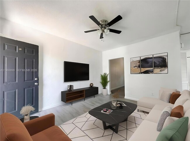 1117 NW 3rd Ave, Unit 11 in Miami, FL - Building Photo - Building Photo