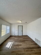9621 Co Rd 1 in Enterprise, AL - Building Photo - Building Photo