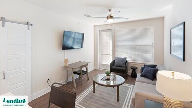 15950 Chase Hill Blvd in San Antonio, TX - Building Photo - Building Photo