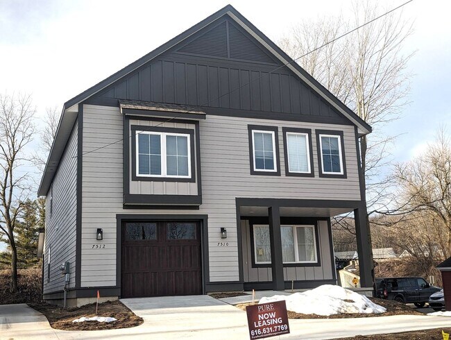 7510 Fase St SE in Ada, MI - Building Photo - Building Photo