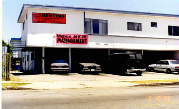 3205 W 60th St in Los Angeles, CA - Foto de edificio - Building Photo