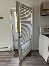 731 Pleasant St, Unit 2 in Leicester, MA - Building Photo - Building Photo