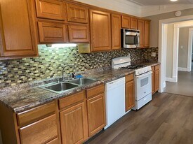 20 Grove Ave in Glens Falls, NY - Building Photo