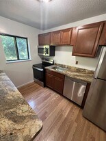 7 Hudson Heights Dr in Poughkeepsie, NY - Building Photo