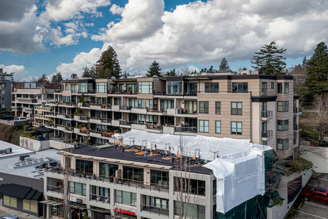 Marina Heights in Kirkland, WA - Foto de edificio