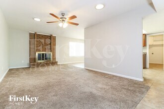 5820 W Carol Ave in Glendale, AZ - Building Photo - Building Photo