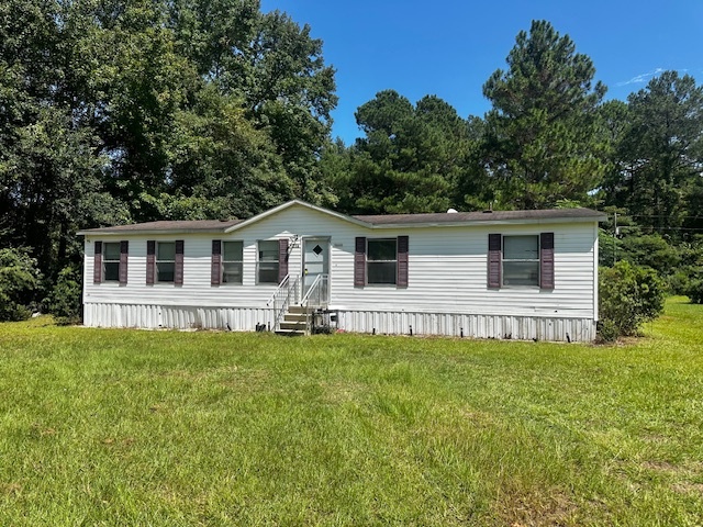 1338 Beechnut Dr in Latta, SC - Foto de edificio