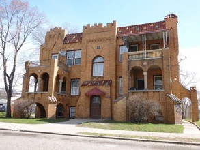 15378-15388 Appoline St in Detroit, MI - Foto de edificio - Building Photo