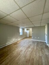 18704 Jefferson in Riverview, MI - Building Photo - Building Photo