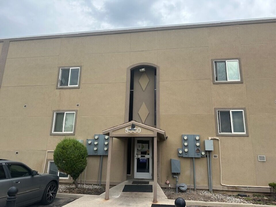 5660 Meadow Ln in South Ogden, UT - Building Photo