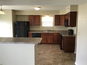 5640 Rambling Dr in Indianapolis, IN - Building Photo - Building Photo