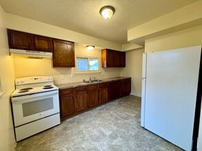 1062 Merton Ave in Akron, OH - Foto de edificio - Building Photo