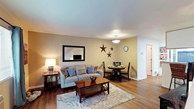 Jenna Village Apartments in Springfield, OR - Foto de edificio - Building Photo