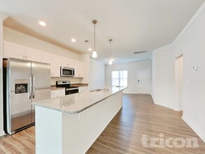 646 Cam Cir in High Point, NC - Building Photo - Building Photo