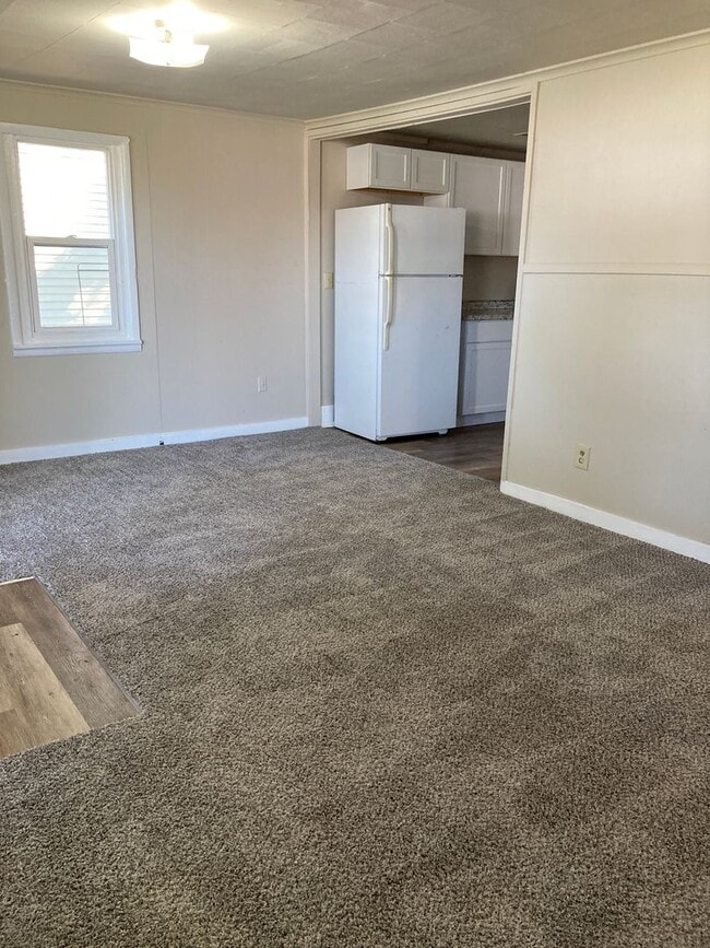 2809 E 37th St in Des Moines, IA - Building Photo - Building Photo