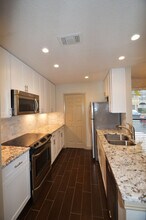 600 Casa Park Cir in Winter Springs, FL - Building Photo - Building Photo