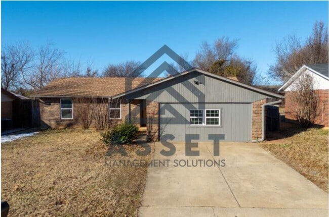 709 Briarwood Dr in Midwest City, OK - Building Photo - Building Photo