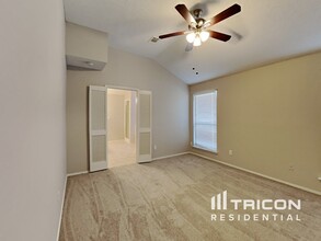 916 Simon Dr in Cedar Hill, TX - Building Photo - Building Photo