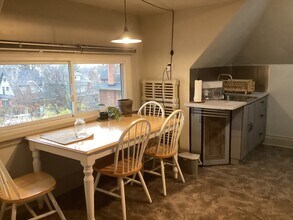 40 Beulah Av in Hamilton, ON - Building Photo - Building Photo