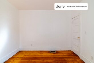 Room in Shared 4 bed/1 bath home in Boston, MA - Foto de edificio - Building Photo