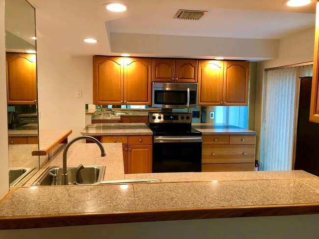 3221 NE 15th St in Pompano Beach, FL - Building Photo - Building Photo