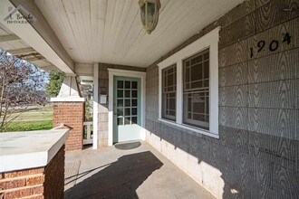1904 Pearl Ave in Wichita Falls, TX - Foto de edificio - Building Photo