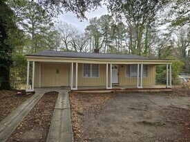 2418 Wheeless Rd in Augusta, GA - Building Photo
