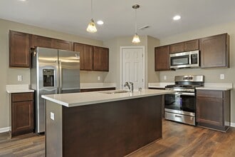 336 1st St in Genoa City, WI - Building Photo - Building Photo